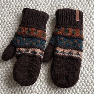 Turtle Fur Knit Brown Patterend Knit Mittens
